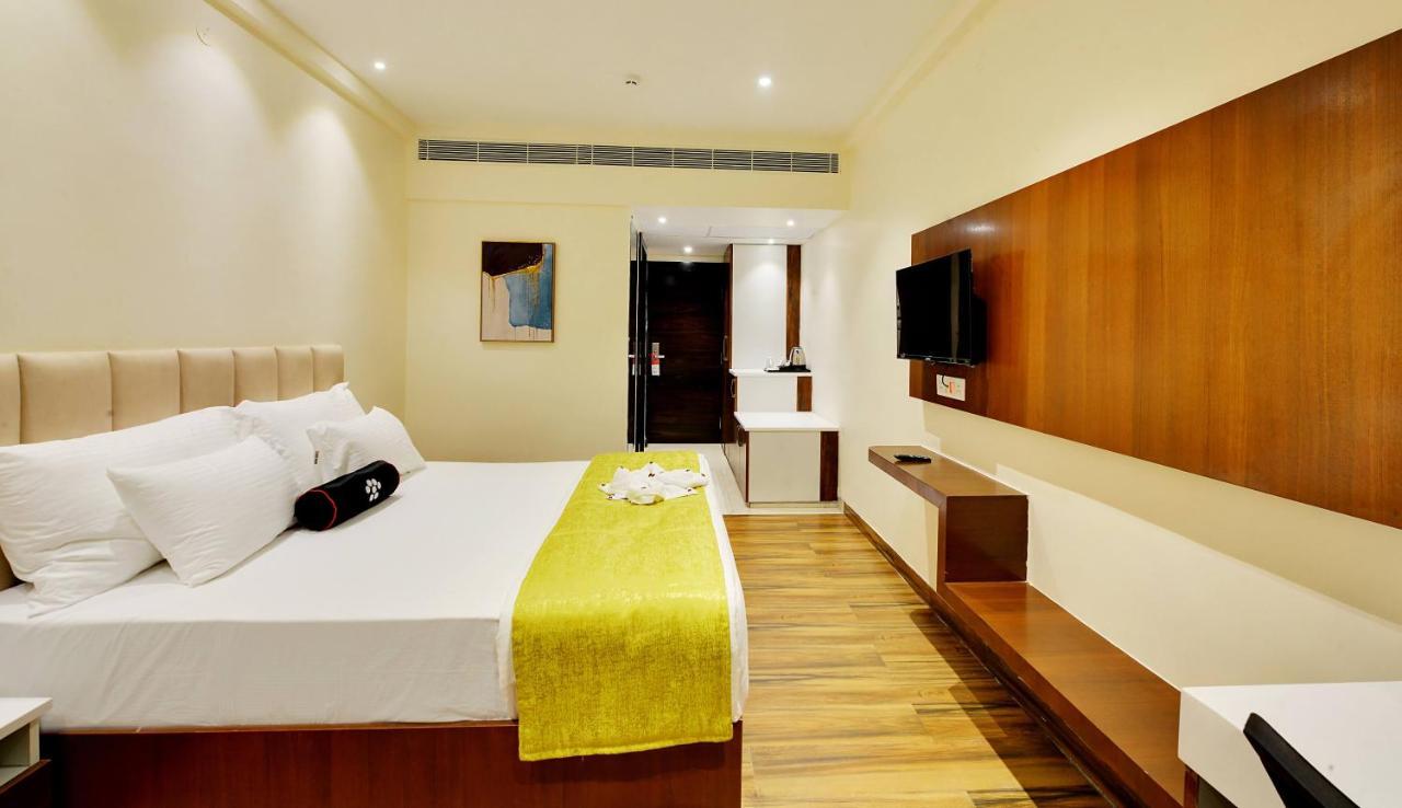 Mastiff Select Gulbarga Hotel Kalaburagi Exterior foto