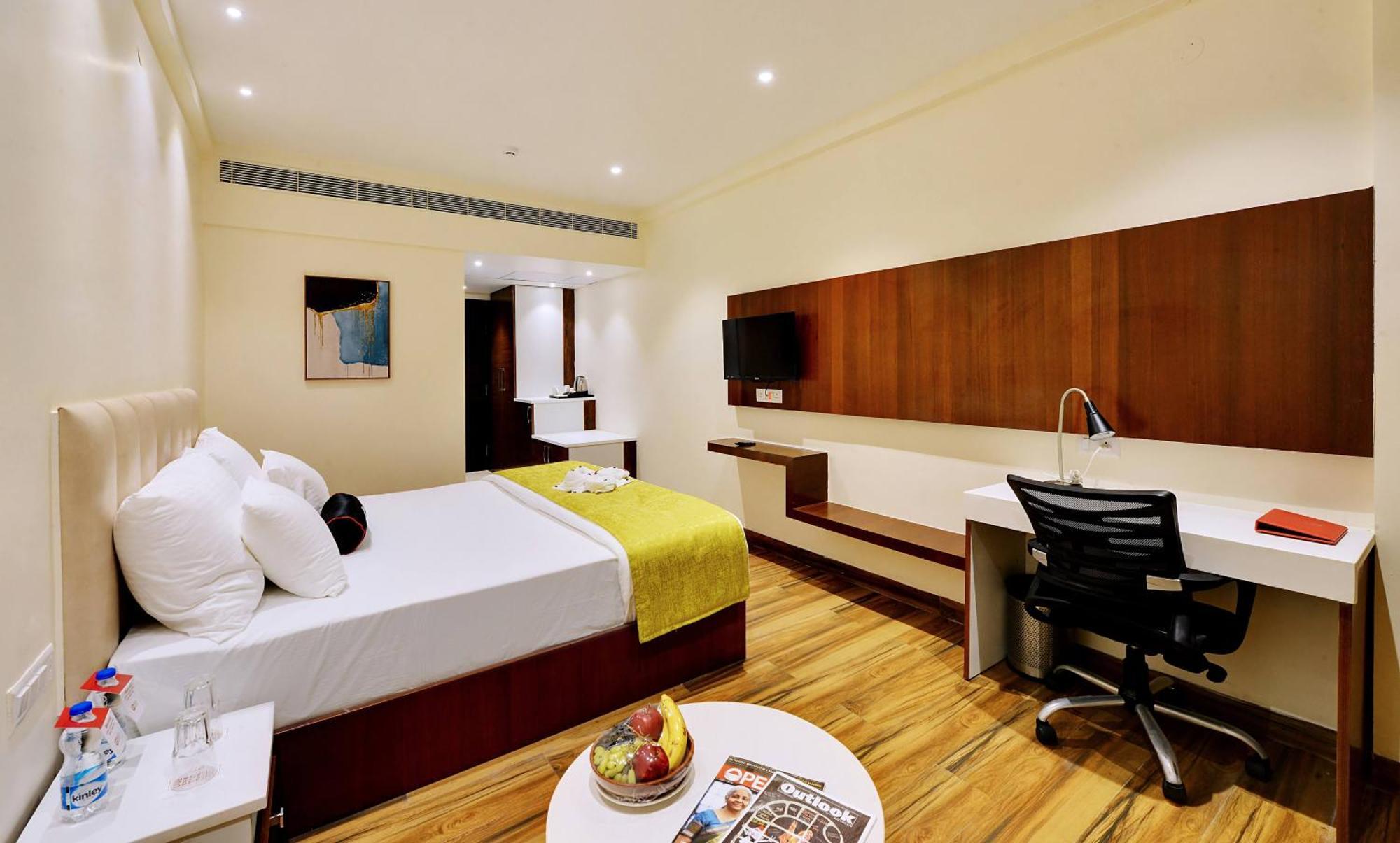Mastiff Select Gulbarga Hotel Kalaburagi Exterior foto